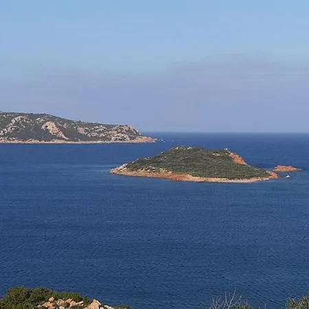 Apartment La Finestra Sulla Baia , Charming Sea View By San Teodoro, Coda Cavallo *