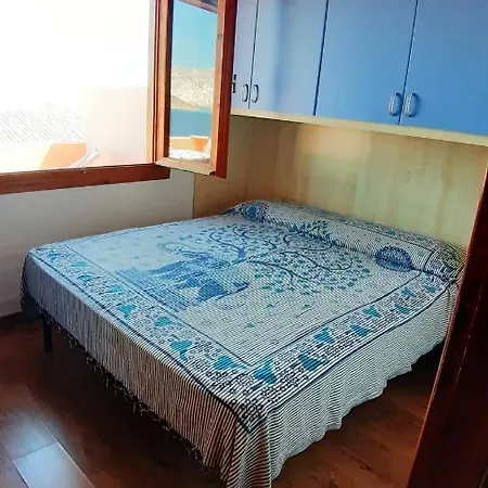 La Finestra Sulla Baia , Charming Sea View By San Teodoro, Coda Cavallo Apartment *